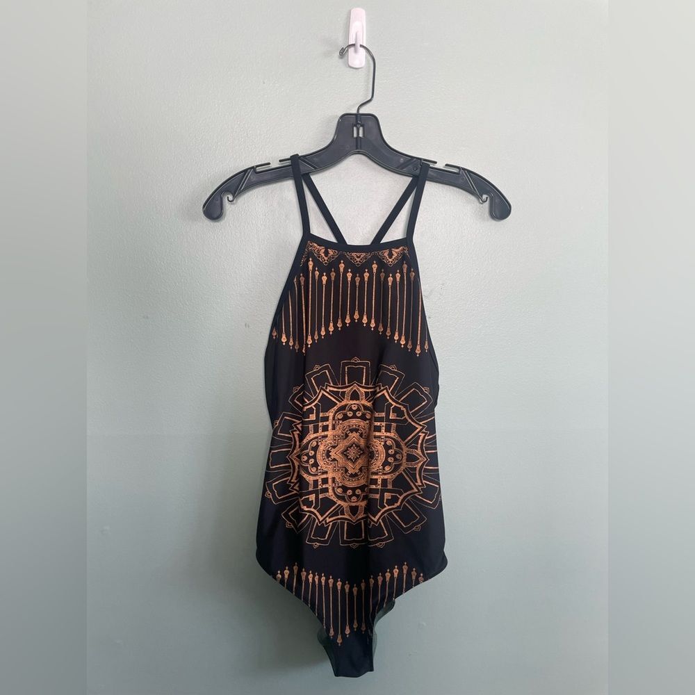 Women’s Gold/Metallic Geometric Reversible One Piece Bathing Suit Swimsuit M